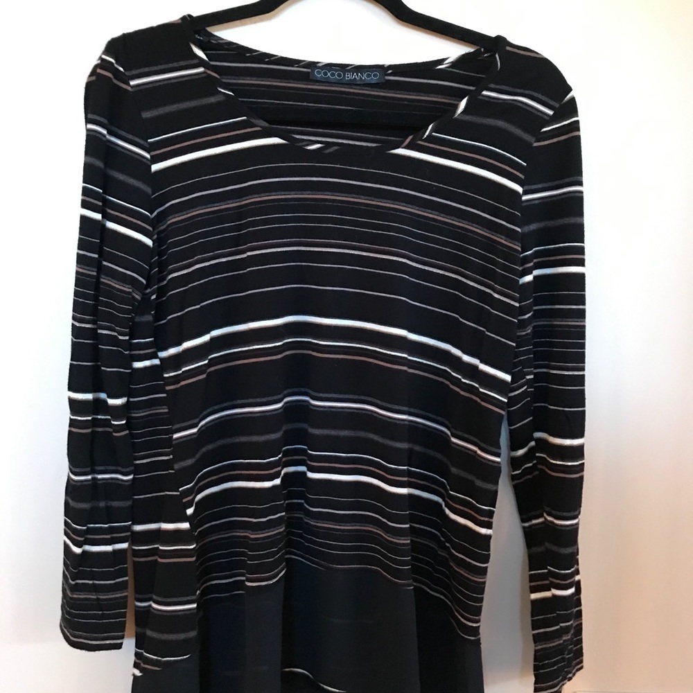 Coco Bianco Striped Black Top. (M) ?